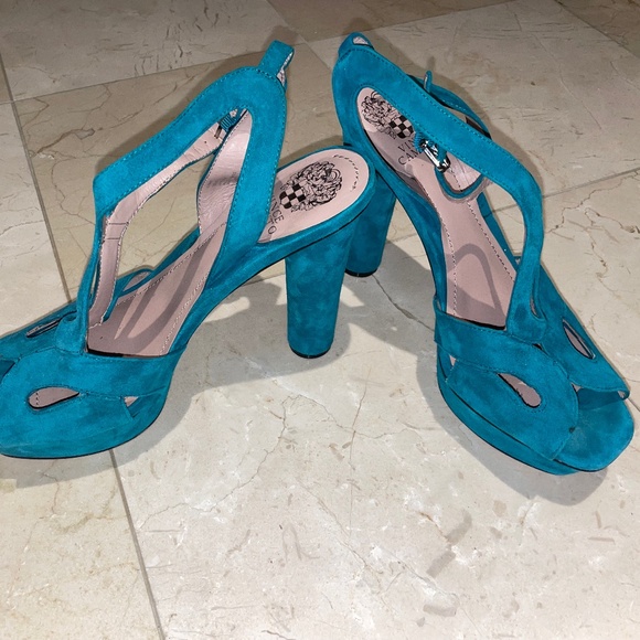 Vince Camuto Teal Heels - Picture 1 of 5